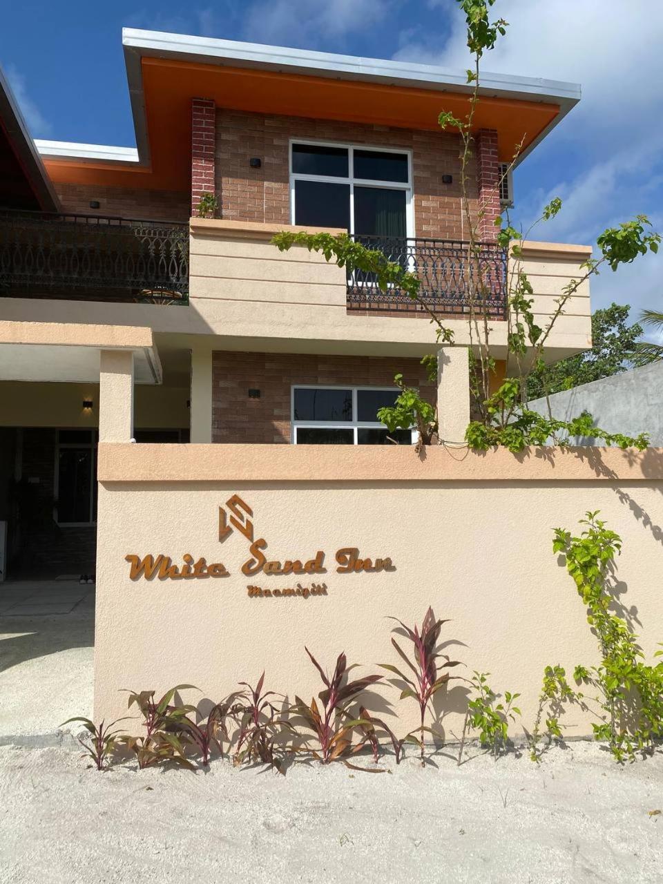 White Sand Inn Maamigili Island Exterior photo